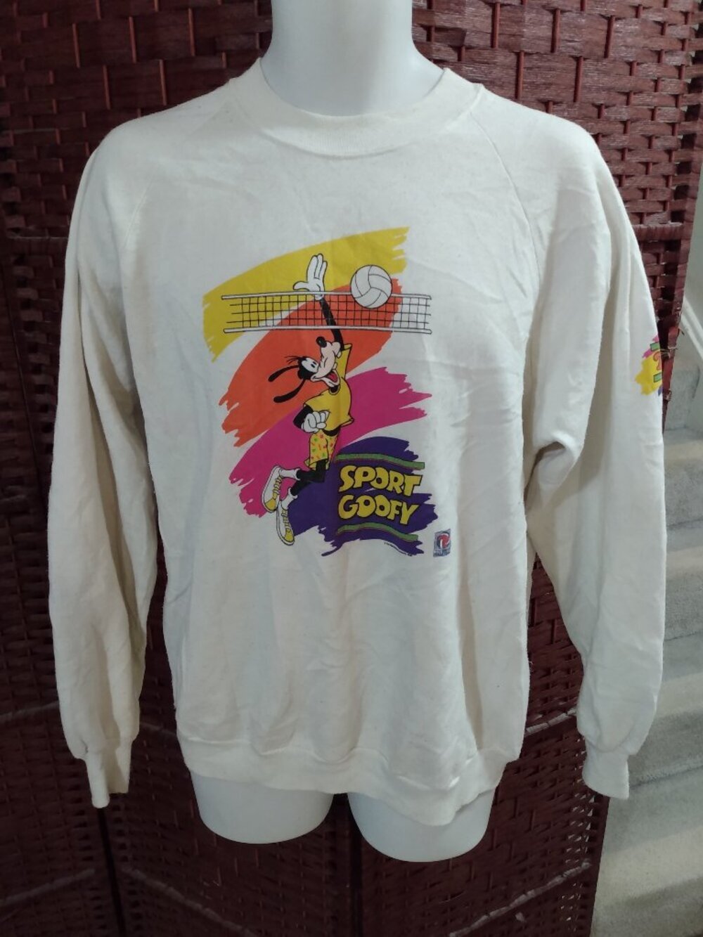 Vintage Disney Goofy Volleyball Sweatshirt Promo Twix Large 80s 90s
